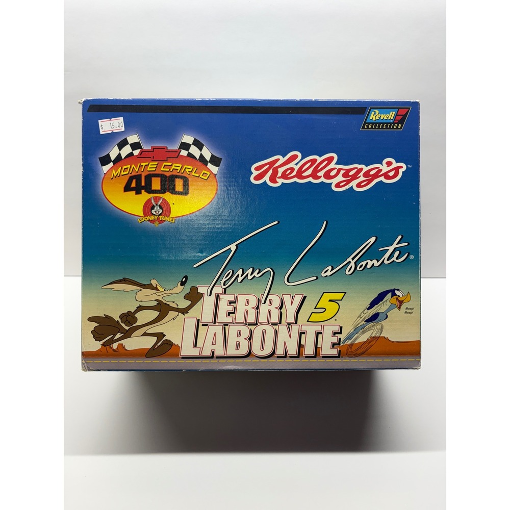 Terry Labonte #5 Kellogg's Looney Tunes 1:24 NASCAR Diecast Revell 2001